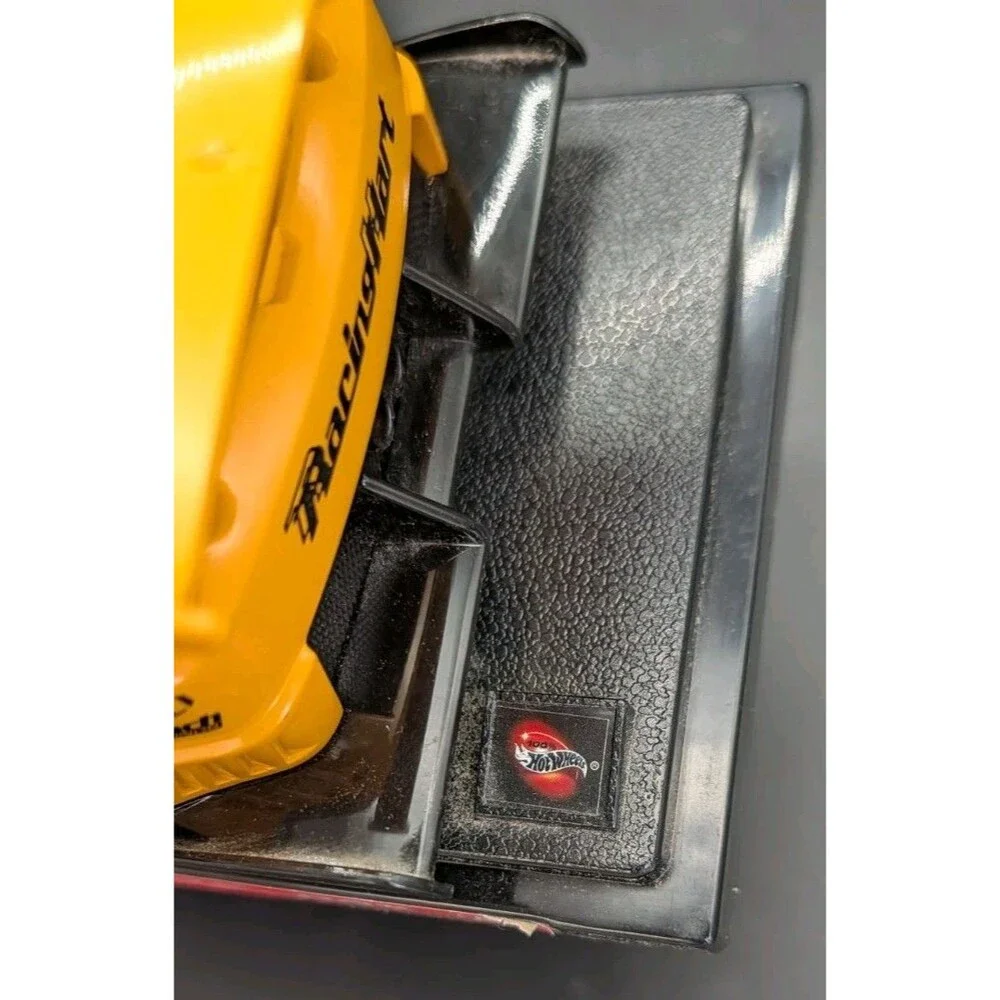 Hot Wheels item has